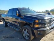✅ 2018 Chevrolet Silverado 2500HD LTZ • VIN: 1GC1KWEY5JF242796 • Lot: 43434125. Wystawiony na IAAI z przebiegiem 142 736 mil. Bezpłatny archiwum sprzedaży aukcyjnych z USA i szczegółowy raport historii pojazdu na DreamBid. Zdjęcie 1.