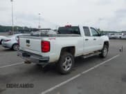 ✅ 2015 Chevrolet Silverado 2500HD LT • VIN: 1GC2KVEG6FZ100680 • Lot: 42928881. Wystawiony na IAAI z przebiegiem 286 834 mil. Bezpłatny archiwum sprzedaży aukcyjnych z USA i szczegółowy raport historii pojazdu na DreamBid. Zdjęcie 4.