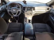 ✅ 2018 Jeep Grand Cherokee Laredo E • VIN: 1C4RJFAG8JC348972 • Лот: 87119535. Опубликован ранее на Copart с пробегом 85 394 миль. Бесплатный доступ к архиву аукционных продаж из США и подробный отчёт об истории автомобиля на DreamBid. Изображение 8.