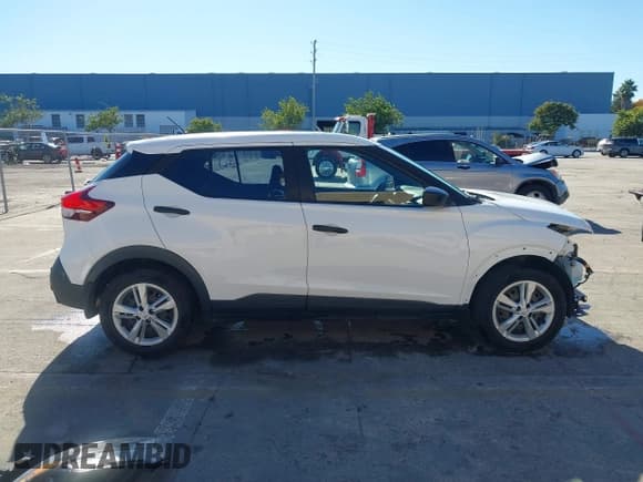 ✅ 2020 Nissan Kicks S • VIN: 3N1CP5BVXLL565011 • Lot: 43515936. Listed on IAAI with 34,119 mi. Free auction sales archive from the USA and detailed vehicle history report at DreamBid. Image 14.