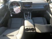 ✅ 2024 Chevrolet Colorado 4WD Work Truck • VIN: 1GCGTBEC2R1104825 • Лот: 82832594. Опубликован ранее на Copart с пробегом 1 010 миль. Бесплатный доступ к архиву аукционных продаж из США и подробный отчёт об истории автомобиля на DreamBid. Изображение 8.