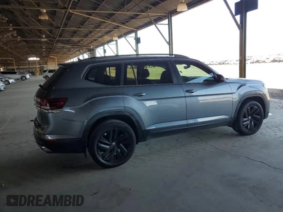 ✅ 2021 Volkswagen Atlas SE • VIN: 1V2DP2CAXMC514826 • Lot: 63786665. Listed on Copart with 140,556 mi. Free auction sales archive from the USA and detailed vehicle history report at DreamBid. Image 3.