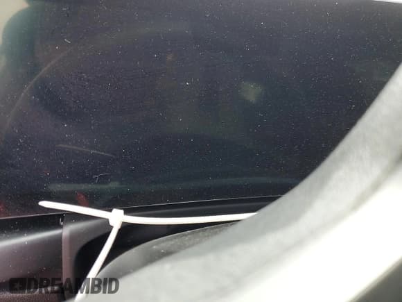 ✅ 2024 BMW 3 Series M340i xDrive • VIN: 3MW49FF0XR8E33956 • Lot: 70353695. Wystawiony na Copart z przebiegiem Nie podano. Bezpłatny archiwum sprzedaży aukcyjnych z USA i szczegółowy raport historii pojazdu na DreamBid. Zdjęcie 9.