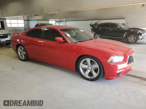 ✅ 2011 Dodge Charger Mopar 11 • VIN: 2B3CL5CT2BH505660 • Лот: 86255435. Опубликован ранее на Copart с пробегом 43 791 миль. Бесплатный доступ к архиву аукционных продаж из США и подробный отчёт об истории автомобиля на DreamBid. Изображение 4.
