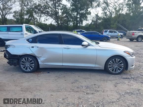 2016 Hyundai Genesis 3.8L z VIN KMHGN4JEXGU138838, wystawiony jako IAAI lot #43225162 z przebiegiem 246 746 mil mil oraz . Historia ofert i sprzedaży dostępna na DreamBid. Obrazek 14.