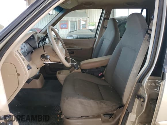 ✅ 2001 Ford Explorer Sport Trac • VIN: 1FMZU67E21UC39295 • Лот: 56380505. Опубликован ранее на Copart с пробегом 97 526 миль. Бесплатный доступ к архиву аукционных продаж из США и подробный отчёт об истории автомобиля на DreamBid. Изображение 13.