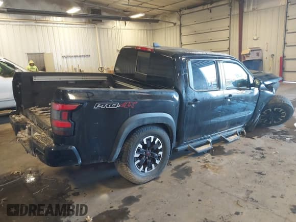 ✅ 2024 Nissan Frontier SV • VIN: 1N6ED1EK7RN611313 • Lot: 41617892. Listed on IAAI with 4,425 mi. Free auction sales archive from the USA and detailed vehicle history report at DreamBid. Image 4.