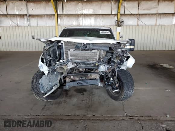 ✅ 2004 Chevrolet Silverado 1500 LS • VIN: 2GCEC13T041427861 • Лот: 62784795. Опубликован ранее на Copart с пробегом 242 072 миль. Бесплатный доступ к архиву аукционных продаж из США и подробный отчёт об истории автомобиля на DreamBid. Изображение 5.