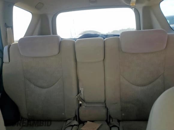 ✅ 2010 Toyota RAV4 • VIN: 2T3ZF4DV3AW046700 • Lot: 81470105. Wystawiony na Copart z przebiegiem 127 210 mil. Bezpłatny archiwum sprzedaży aukcyjnych z USA i szczegółowy raport historii pojazdu na DreamBid. Zdjęcie 10.