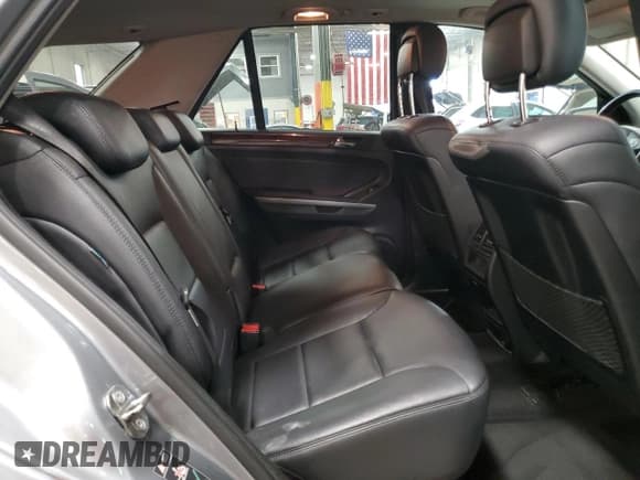 ✅ 2010 Mercedes-Benz M 350 • VIN: 4JGBB8GB0AA614269 • Лот: 90852935. Опубликован ранее на Copart с пробегом 112 971 миль. Бесплатный доступ к архиву аукционных продаж из США и подробный отчёт об истории автомобиля на DreamBid. Изображение 11.