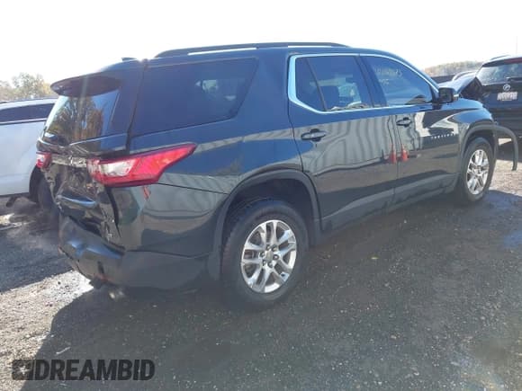 ✅ 2019 Chevrolet Traverse LT Cloth • VIN: 1GNEVGKW4KJ319259 • Lot: 43469573. Wystawiony na IAAI z przebiegiem 70 593 mil. Bezpłatny archiwum sprzedaży aukcyjnych z USA i szczegółowy raport historii pojazdu na DreamBid. Zdjęcie 4.