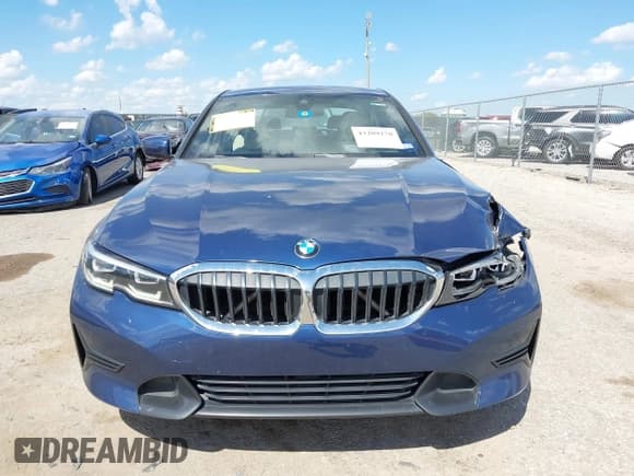 ✅ 2021 BMW 3 Series 330i • VIN: 3MW5R1J0XM8B92407 • Lot: 43289270. Listed on IAAI with 151,218 mi. Free auction sales archive from the USA and detailed vehicle history report at DreamBid. Image 12.
