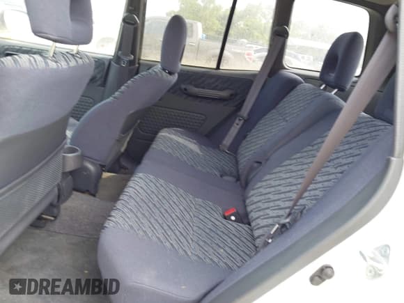 ✅ 2000 Toyota RAV4 • VIN: JT3GP10V4Y0044255 • Lot: 42701208. Listed on IAAI with 43,258 mi. Free auction sales archive from the USA and detailed vehicle history report at DreamBid. Image 8.