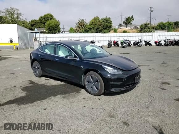 ✅ 2020 Tesla Model 3 Standard Range Plus • VIN: 5YJ3E1EA9LF606716 • Lot: 52807955. Wystawiony na Copart z przebiegiem 40 393 mil. Bezpłatny archiwum sprzedaży aukcyjnych z USA i szczegółowy raport historii pojazdu na DreamBid. Zdjęcie 13.