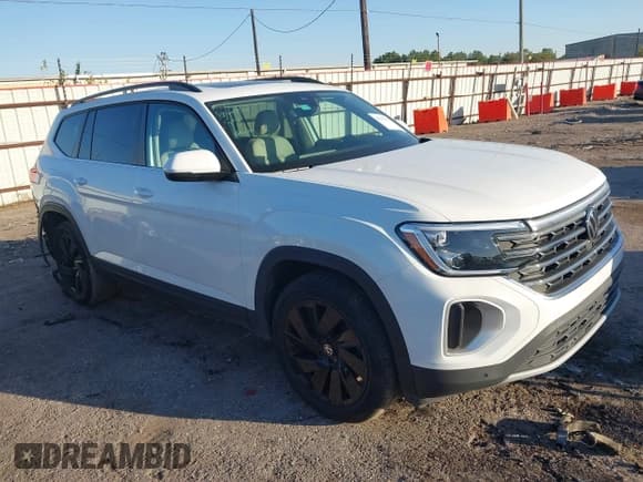 ✅ 2025 Volkswagen Atlas SE • VIN: 1V2JR2CA2SC513129 • Lot: 43617423. Listed on IAAI with 12,914 mi. Free auction sales archive from the USA and detailed vehicle history report at DreamBid. Image 1.