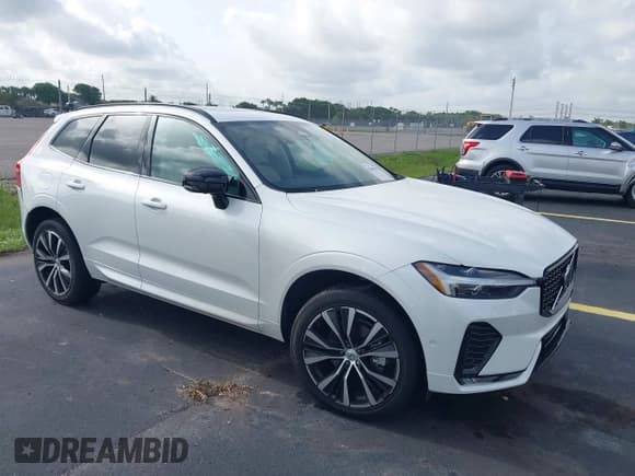 ✅ 2024 Volvo XC60 Plus Dark Theme • VIN: YV4L12RL9R1818978 • Лот: 42447995. Опубликован ранее на IAAI с пробегом 33 883 миль. Бесплатный доступ к архиву аукционных продаж из США и подробный отчёт об истории автомобиля на DreamBid. Изображение 1.