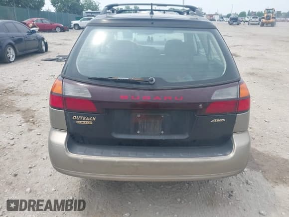 ✅ 2004 Subaru Legacy Outback L.L. Bean • VIN: 4S3BH806247624724 • Lot: 42502220. Listed on IAAI with 233,685 mi. Free auction sales archive from the USA and detailed vehicle history report at DreamBid. Image 16.