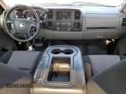 ✅ 2007 Chevrolet Silverado 2500HD 1LT • VIN: 1GCHC23K97F505383 • Лот: 66932124. Опубликован ранее на Copart с пробегом 364 969 миль. Бесплатный доступ к архиву аукционных продаж из США и подробный отчёт об истории автомобиля на DreamBid. Изображение 8.