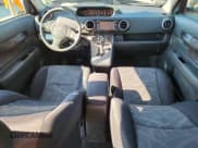 ✅ 2015 Scion xB • VIN: JTLZE4FE1FJ074246 • Lot: 84909565. Wystawiony na Copart z przebiegiem 38 239 mil. Bezpłatny archiwum sprzedaży aukcyjnych z USA i szczegółowy raport historii pojazdu na DreamBid. Zdjęcie 8.