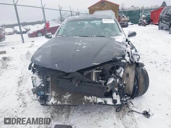 ✅ 2013 Lincoln MKZ • VIN: 3LN6L2GK0DR825820 • Lot: 41603721. Wystawiony na IAAI z przebiegiem 110 837 mil. Bezpłatny archiwum sprzedaży aukcyjnych z USA i szczegółowy raport historii pojazdu na DreamBid. Zdjęcie 13.