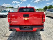 ✅ 2020 Chevrolet Colorado 2WD Work Truck • VIN: 1GCGSBEA4L1204935 • Lot: 68462395. Wystawiony na Copart z przebiegiem 53 248 mil. Bezpłatny archiwum sprzedaży aukcyjnych z USA i szczegółowy raport historii pojazdu na DreamBid. Zdjęcie 6.