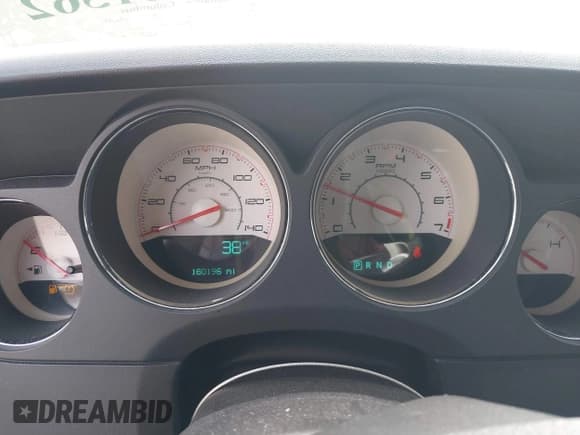 ✅ 2013 Dodge Challenger Rallye Redline • VIN: 2C3CDYAG7DH688015 • Lot: 41701562. Wystawiony na IAAI z przebiegiem 160 196 mil. Bezpłatny archiwum sprzedaży aukcyjnych z USA i szczegółowy raport historii pojazdu na DreamBid. Zdjęcie 7.