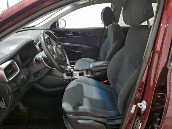 ✅ 2017 Kia Sorento LX • VIN: 5XYPG4A35HG260720 • Лот: 95199225. Опубликован ранее на Copart с пробегом 104 771 миль. Бесплатный доступ к архиву аукционных продаж из США и подробный отчёт об истории автомобиля на DreamBid. Изображение 7.