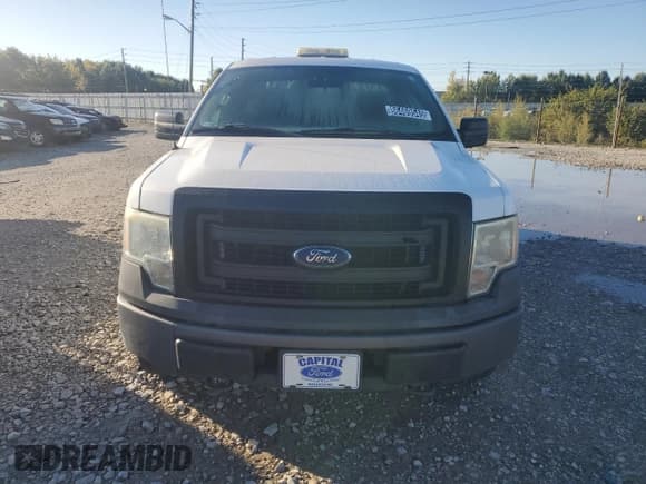 ✅ 2014 Ford F-150 XL • VIN: 1FTMF1EM3EKF10307 • Lot: 86469545. Listed on Copart with 211,485 mi. Free auction sales archive from the USA and detailed vehicle history report at DreamBid. Image 5.
