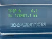 ✅ 2010 Ford Expedition Eddie Bauer • VIN: 1FMJU1J58AEB58207 • Lot: 96017755. Listed on Copart with 178,481 mi. Free auction sales archive from the USA and detailed vehicle history report at DreamBid. Image 8.