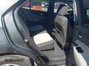 ✅ 2019 Chevrolet Equinox LT • VIN: 3GNAXUEV0KS618336 • Lot: 43338280. Wystawiony na IAAI z przebiegiem 128 636 mil. Bezpłatny archiwum sprzedaży aukcyjnych z USA i szczegółowy raport historii pojazdu na DreamBid. Zdjęcie 8.