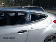 ✅ 2012 Hyundai Veloster w/Gray Int • VIN: KMHTC6AD8CU023009 • Lot: 41668766. Wystawiony na IAAI z przebiegiem 132 006 mil. Bezpłatny archiwum sprzedaży aukcyjnych z USA i szczegółowy raport historii pojazdu na DreamBid. Zdjęcie 6.