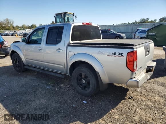 ✅ 2010 Nissan Frontier LE • VIN: 1N6AD0EV4AC414957 • Lot: 81975035. Wystawiony na Copart z przebiegiem 199 819 mil. Bezpłatny archiwum sprzedaży aukcyjnych z USA i szczegółowy raport historii pojazdu na DreamBid. Zdjęcie 2.