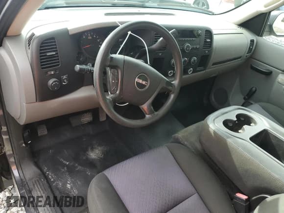 ✅ 2010 GMC Sierra 1500 Work Truck • VIN: 1GTPCTEX2AZ129240 • Лот: 83868445. Опубликован ранее на Copart с пробегом 134 438 миль. Бесплатный доступ к архиву аукционных продаж из США и подробный отчёт об истории автомобиля на DreamBid. Изображение 8.