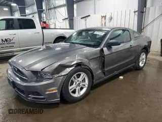 2014 Ford Mustang V6 с VIN 1ZVBP8AMXE5208706, выставлен на аукционе Copart как лот 63751475 с пробегом 53 266 миль миль и Списание • Salvage title. История ставок и продаж доступна на DreamBid. Изображение 1.