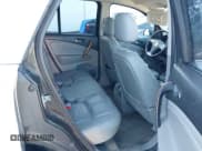 ✅ 2007 Saturn VUE V6 • VIN: 5GZCZ63427S809663 • Lot: 41437093. Wystawiony na IAAI z przebiegiem 281 661 mil. Bezpłatny archiwum sprzedaży aukcyjnych z USA i szczegółowy raport historii pojazdu na DreamBid. Zdjęcie 8.