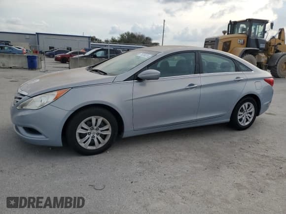 ✅ 2011 Hyundai Sonata GLS • VIN: 5NPEB4AC9BH204544 • Lot: 78326024. Listed on Copart with 221,072 mi. Free auction sales archive from the USA and detailed vehicle history report at DreamBid. Image 1.