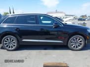 ✅ 2019 Audi Q7 Premium Plus • VIN: WA1LHAF78KD025573 • Lot: 42173645. Wystawiony na IAAI z przebiegiem 45 809 mil. Bezpłatny archiwum sprzedaży aukcyjnych z USA i szczegółowy raport historii pojazdu na DreamBid. Zdjęcie 13.