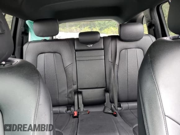 ✅ 2020 Mercedes-Benz GLB 250 • VIN: W1N4M4GB0LW023230 • Lot: 85870345. Listed on Copart with 65,801 mi. Free auction sales archive from the USA and detailed vehicle history report at DreamBid. Image 10.