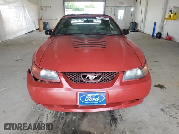 ✅ 2004 Ford Mustang Deluxe • VIN: 1FAFP44624F154570 • Lot: 60907825. Listed on Copart with 169,651 mi. Free auction sales archive from the USA and detailed vehicle history report at DreamBid. Image 5.