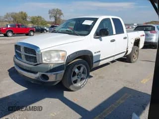 ✅ 2008 Dodge 1500 SLT • VIN: 1D7HU18NX8S632295 • Lot: 43440312. Wystawiony na IAAI z przebiegiem 254 066 mil. Bezpłatny archiwum sprzedaży aukcyjnych z USA i szczegółowy raport historii pojazdu na DreamBid. Zdjęcie 2.