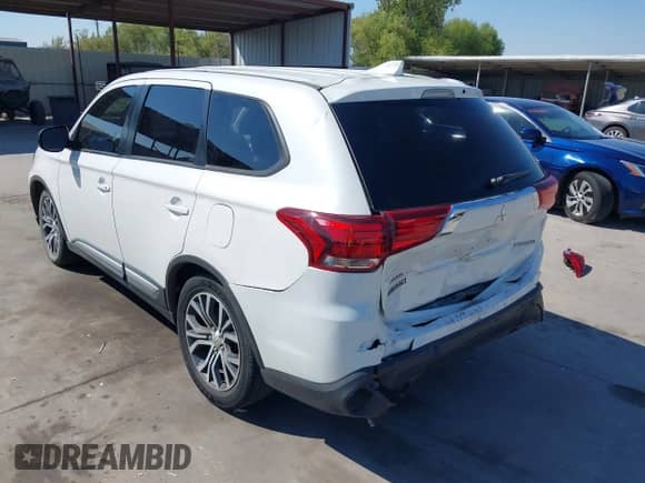 2018 Mitsubishi Outlander ES с VIN JA4AD2A38JZ059009, выставлен на аукционе IAAI как лот 43422074 с пробегом 97 501 миль миль и . История ставок и продаж доступна на DreamBid. Изображение 3.