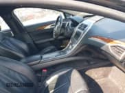 ✅ 2018 Lincoln MKZ Select • VIN: 3LN6L5D93JR608826 • Lot: 43193350. Wystawiony na IAAI z przebiegiem 112 018 mil. Bezpłatny archiwum sprzedaży aukcyjnych z USA i szczegółowy raport historii pojazdu na DreamBid. Zdjęcie 5.