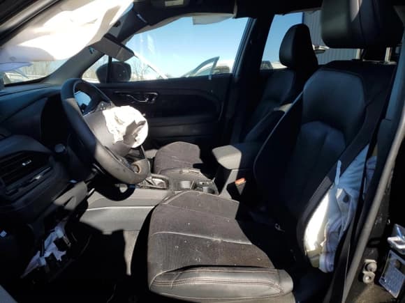 ✅ 2025 Subaru Forester Touring • VIN: JF2SLDTC6SH585668 • Lot: 92486845. Listed on Copart with Not provided. Free auction sales archive from the USA and detailed vehicle history report at DreamBid. Image 7.