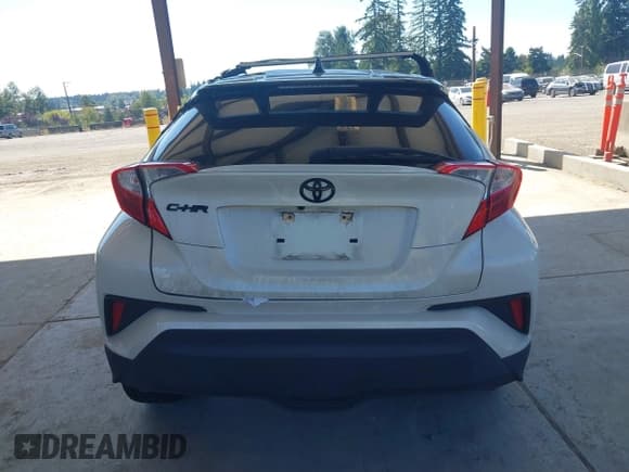 ✅ 2021 Toyota C-HR LE • VIN: JTNKHMBX7M1115600 • Лот: 42866379. Опубликован ранее на IAAI с пробегом 60 362 миль. Бесплатный доступ к архиву аукционных продаж из США и подробный отчёт об истории автомобиля на DreamBid. Изображение 16.