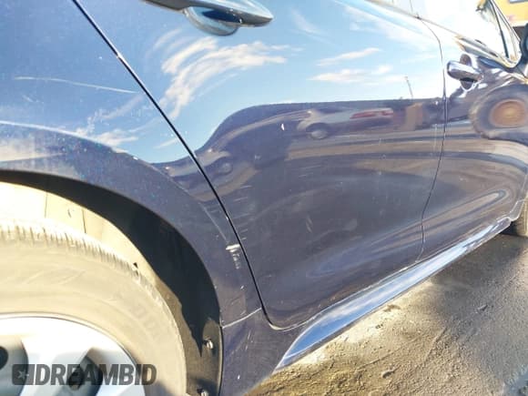 ✅ 2024 Toyota Corolla LE • VIN: JTDB4MEE2RJ015423 • Lot: 43763718. Listed on IAAI with 22,587 mi. Free auction sales archive from the USA and detailed vehicle history report at DreamBid. Image 20.