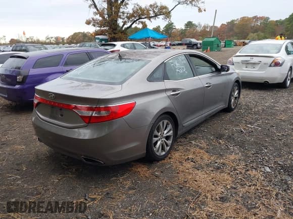 ✅ 2012 Hyundai Azera • VIN: KMHFG4JGXCA122190 • Лот: 43611007. Опубликован ранее на IAAI с пробегом 118 025 миль. Бесплатный доступ к архиву аукционных продаж из США и подробный отчёт об истории автомобиля на DreamBid. Изображение 4.