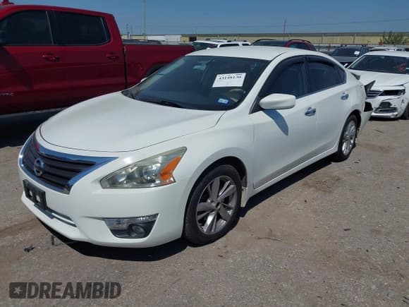 ✅ 2015 Nissan Altima SV • VIN: 1N4AL3AP7FC595841 • Лот: 43148130. Опубликован ранее на IAAI с пробегом 144 990 миль. Бесплатный доступ к архиву аукционных продаж из США и подробный отчёт об истории автомобиля на DreamBid. Изображение 2.