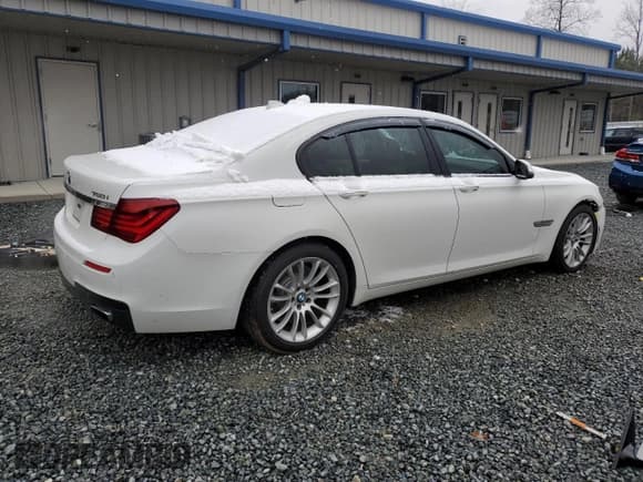 ✅ 2013 BMW 7 Series 750i xDrive • VIN: WBAYB6C56DD223727 • Lot: 45298235. Listed on Copart with 113,635 mi. Free auction sales archive from the USA and detailed vehicle history report at DreamBid. Image 3.