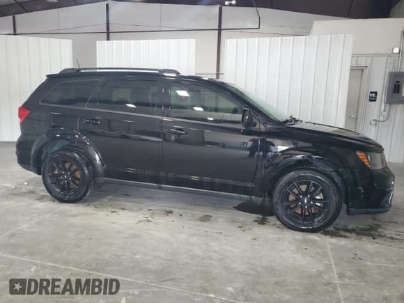 ✅ 2019 Dodge Journey SE • VIN: 3C4PDCBB8KT866778 • Lot: 84813535. Wystawiony na Copart z przebiegiem 113 698 mil. Bezpłatny archiwum sprzedaży aukcyjnych z USA i szczegółowy raport historii pojazdu na DreamBid. Zdjęcie 4.