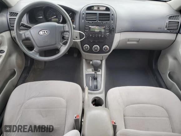 ✅ 2009 Kia Spectra EX • VIN: KNAFE221695665625 • Lot: 82775445. Listed on Copart with 324,753 mi. Free auction sales archive from the USA and detailed vehicle history report at DreamBid. Image 8.